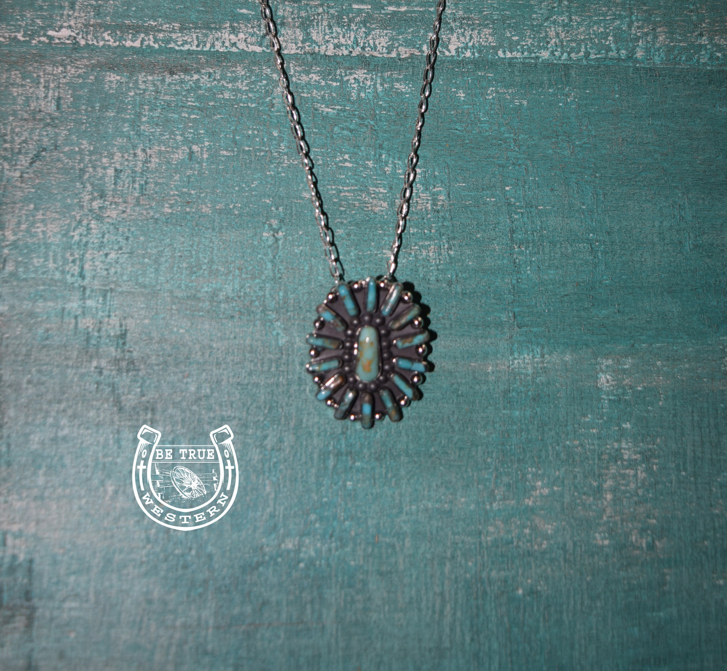 The Oval Cluster Necklace