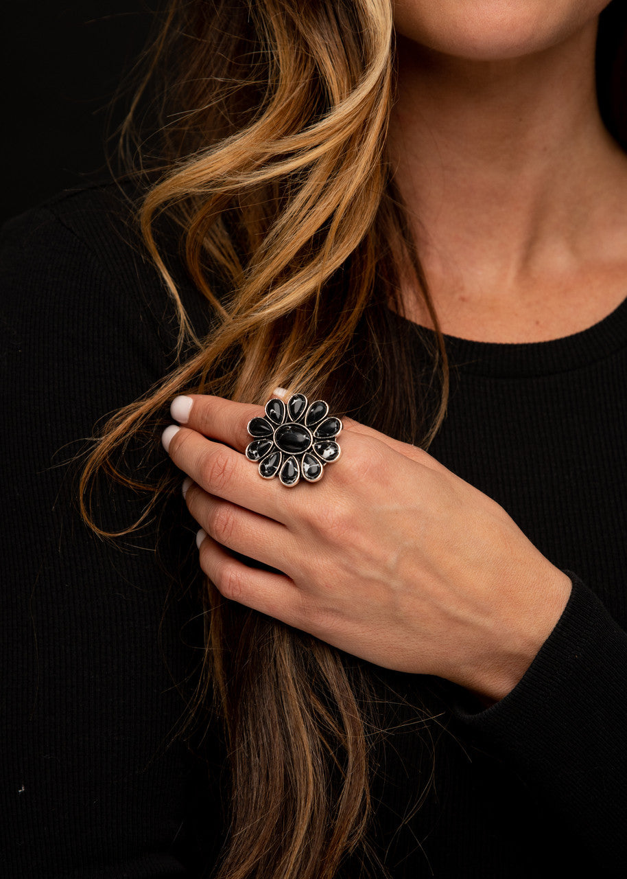 Adjustable Black Flower Cluster Ring