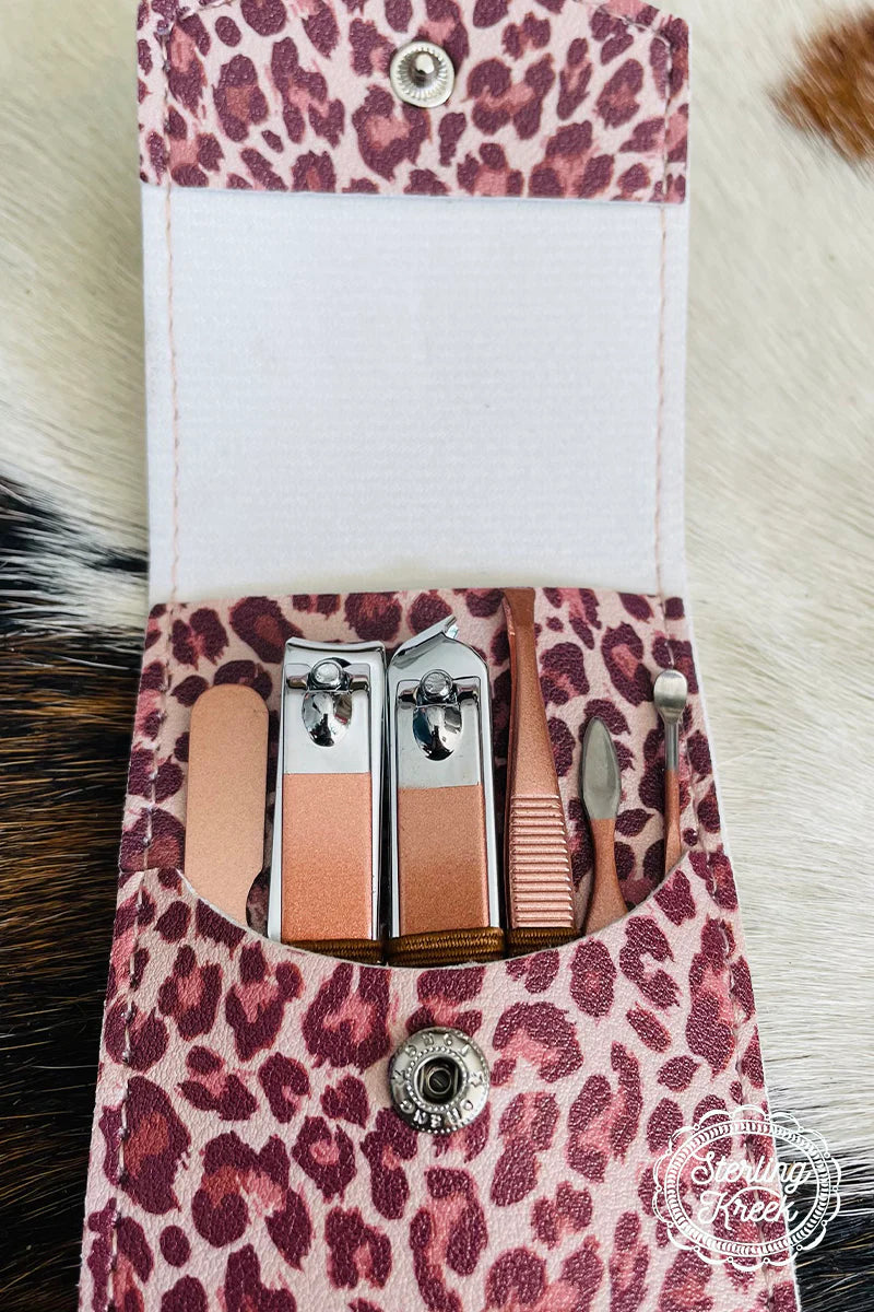 The Leopard Scratch That Manicure Set