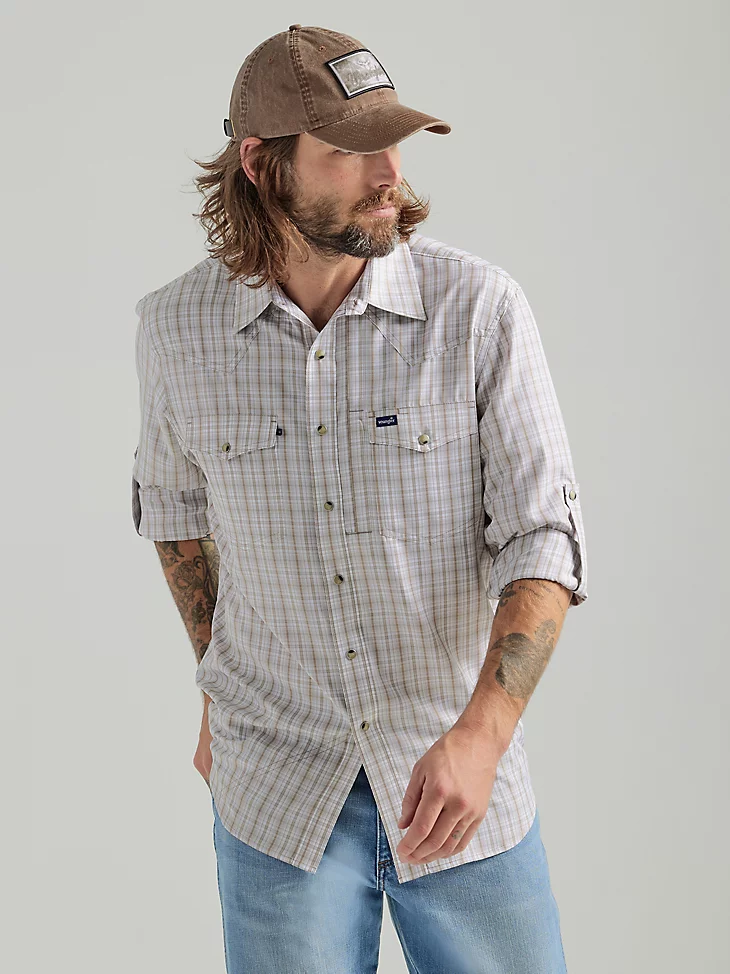 The Wrangler Men's Performance Snap Longsleeve Shirt