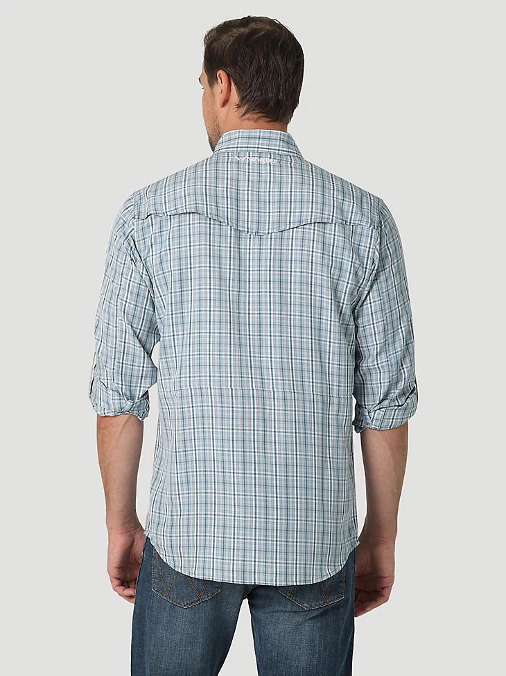 The Wrangler Men's Performance Snap Longsleeve Shirt