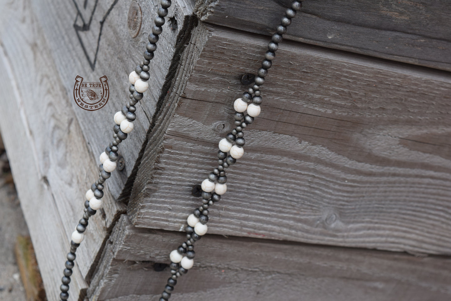 The Loop Side White Navajo Pearl Necklace