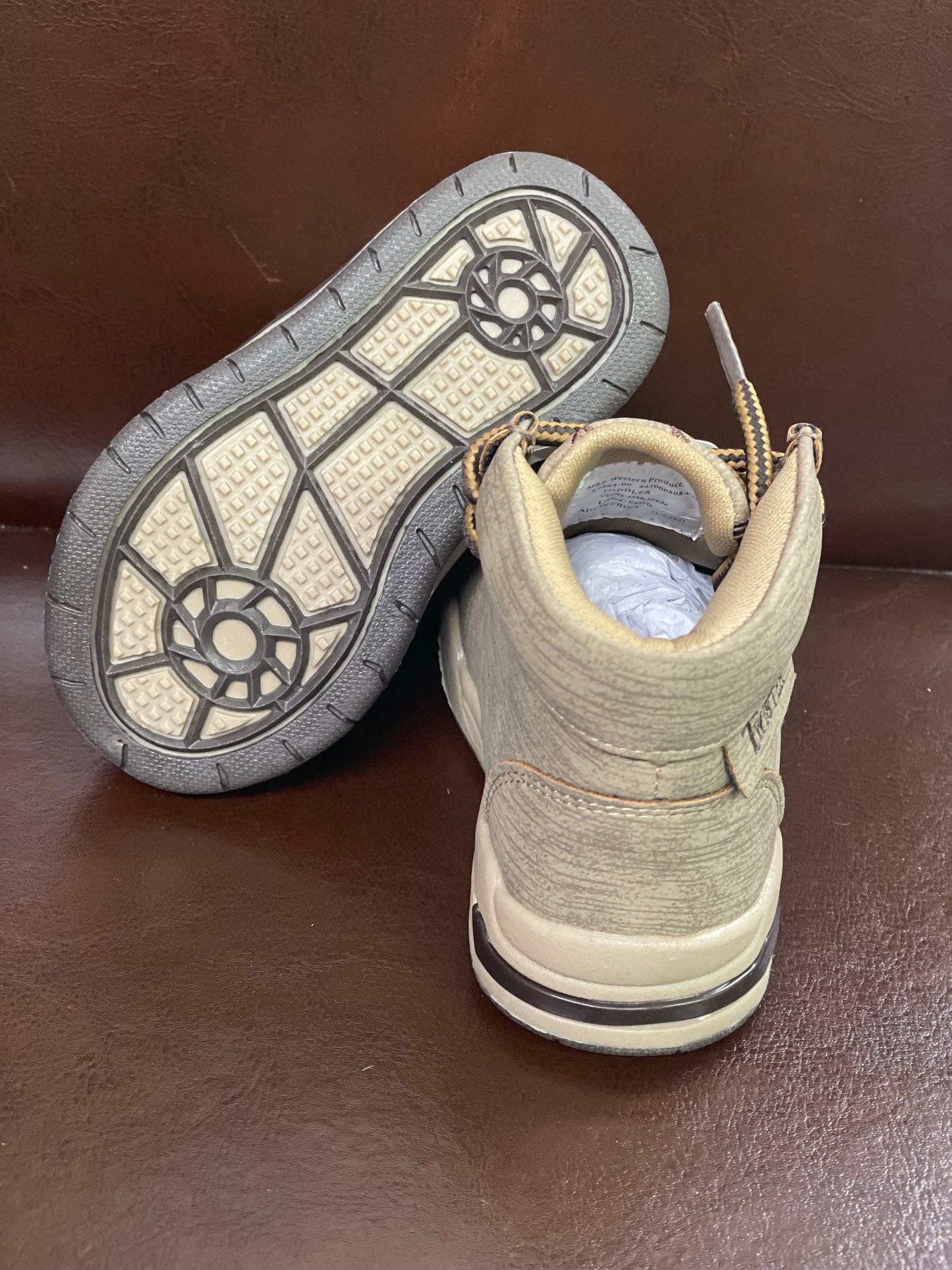 The Jackson Barbed Wire Casual Children's Shoe