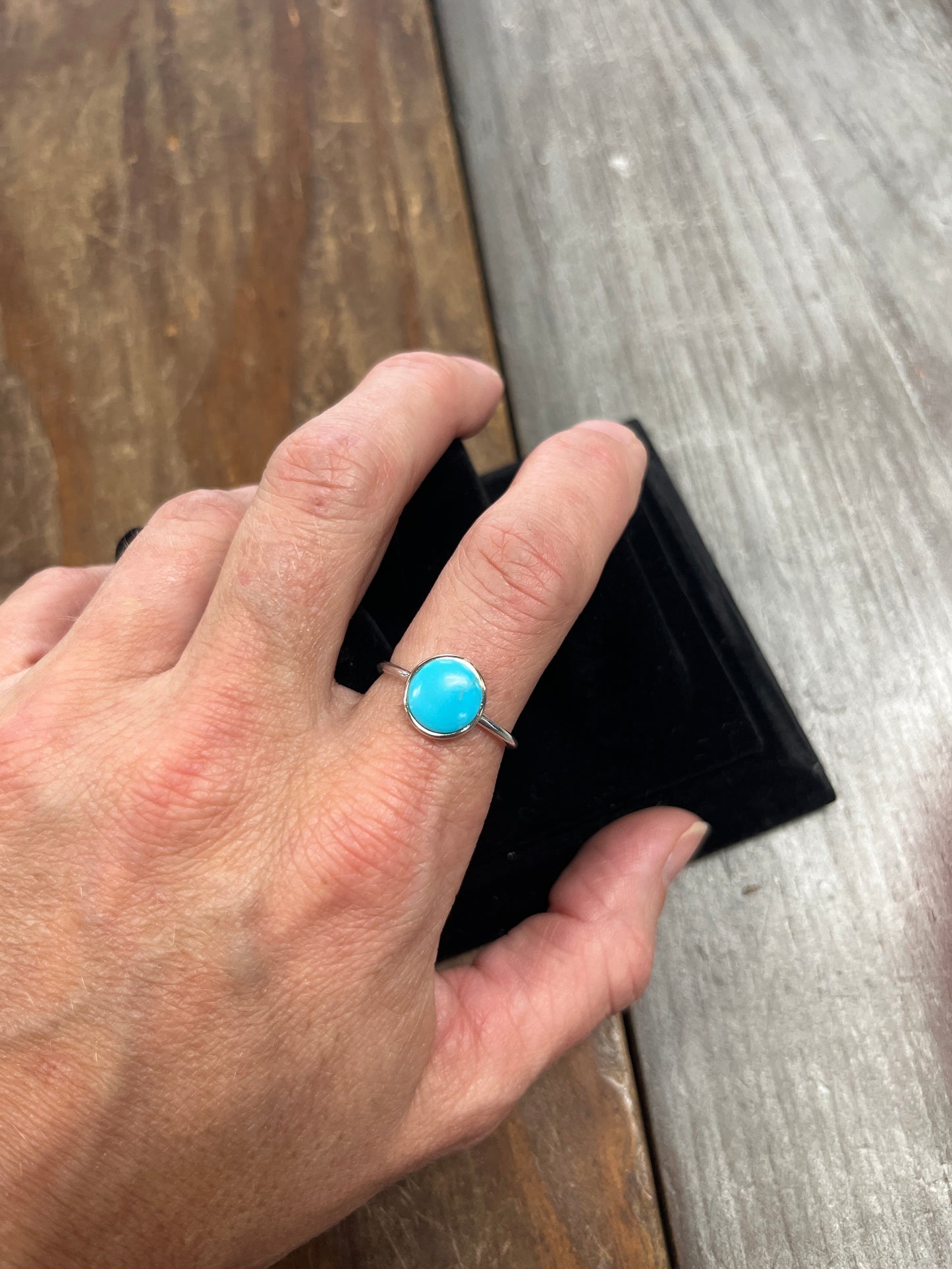 The Single Round Turquoise Stone Ring