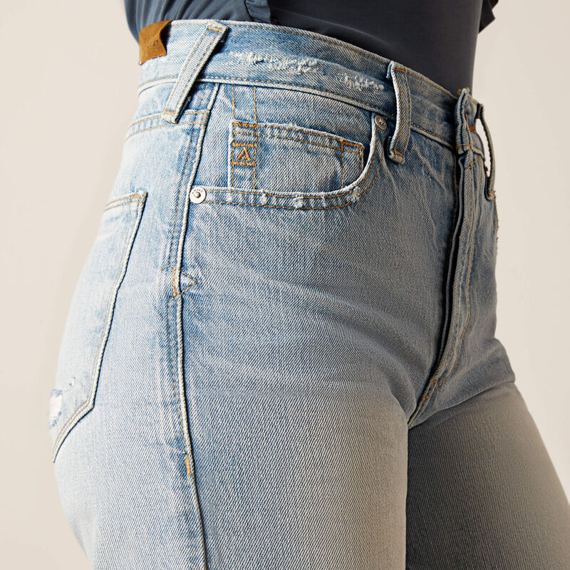 The Tomboy Ariat Highrise Straight Jean