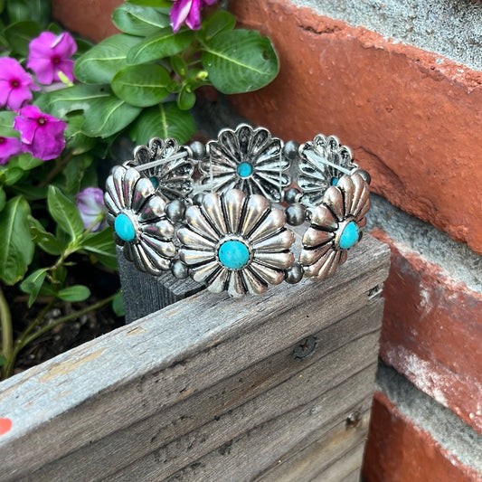 The Turquoise Concho Stretch Bracelet