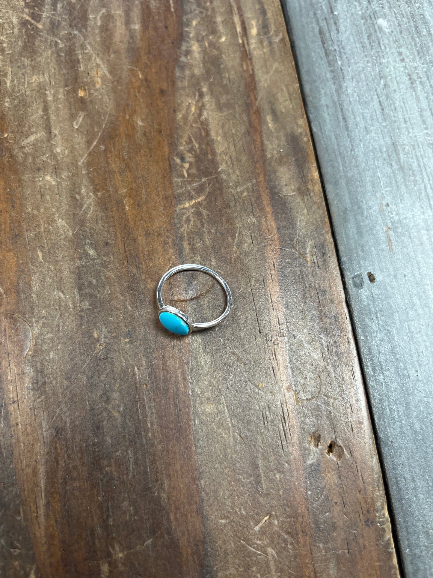 The Single Round Turquoise Stone Ring