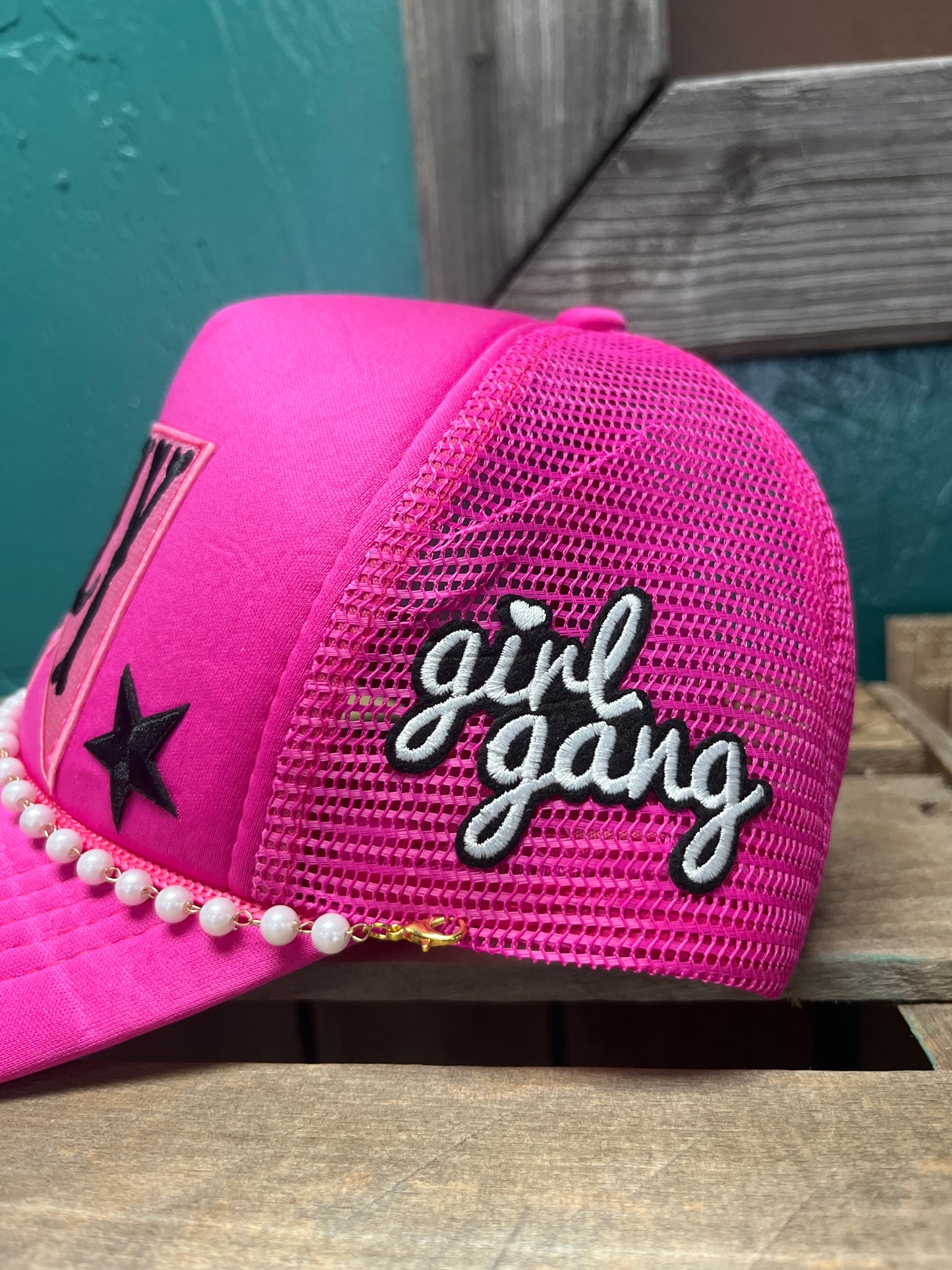 The Hot Pink Dolly Custom Bronc Hat