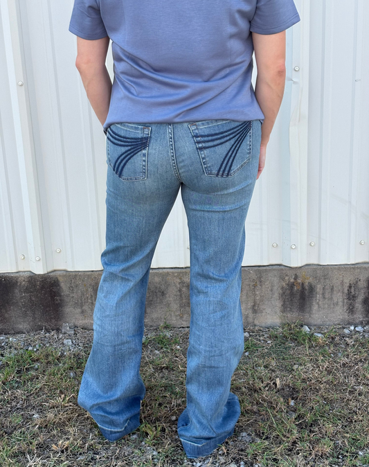 The DOJO Distress Authentic Light 7 For All Man Kind Jean