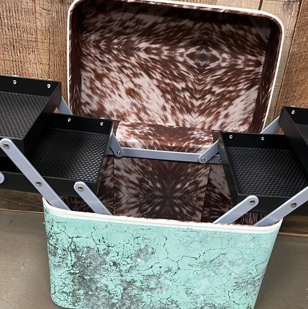 The Turquoise Herd Kamoodle Makeup Box