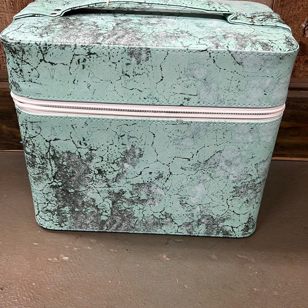 The Turquoise Herd Kamoodle Makeup Box