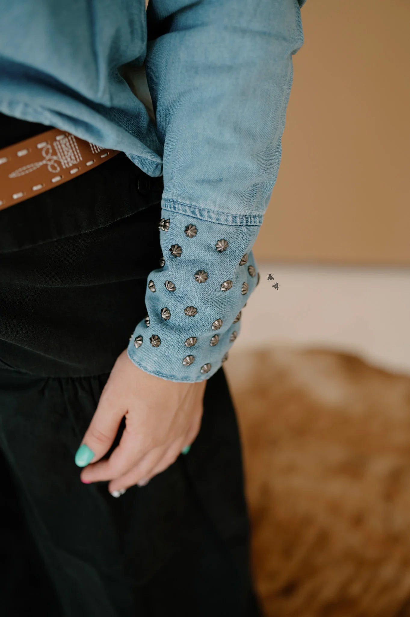 The DENIM TRAILS Womens Button UP