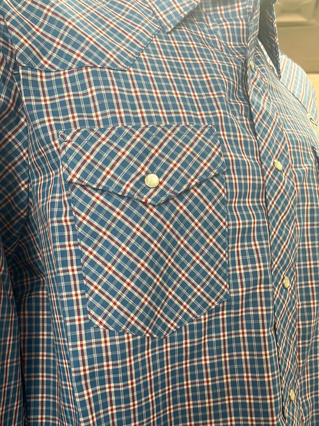 Mens Blue and Red Plaid Wrangler Button Up Shirt