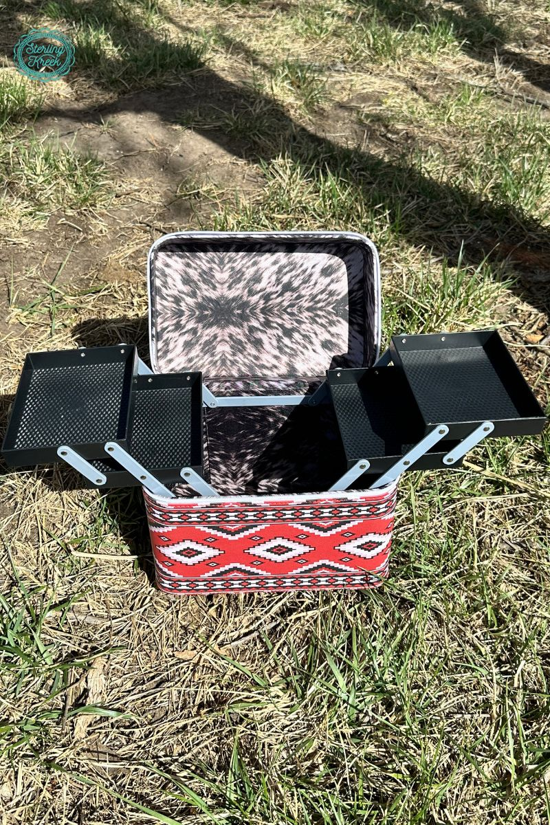 The Pocahontas Kamoodle Makeup Box