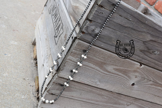 The Loop Side White Navajo Pearl Necklace