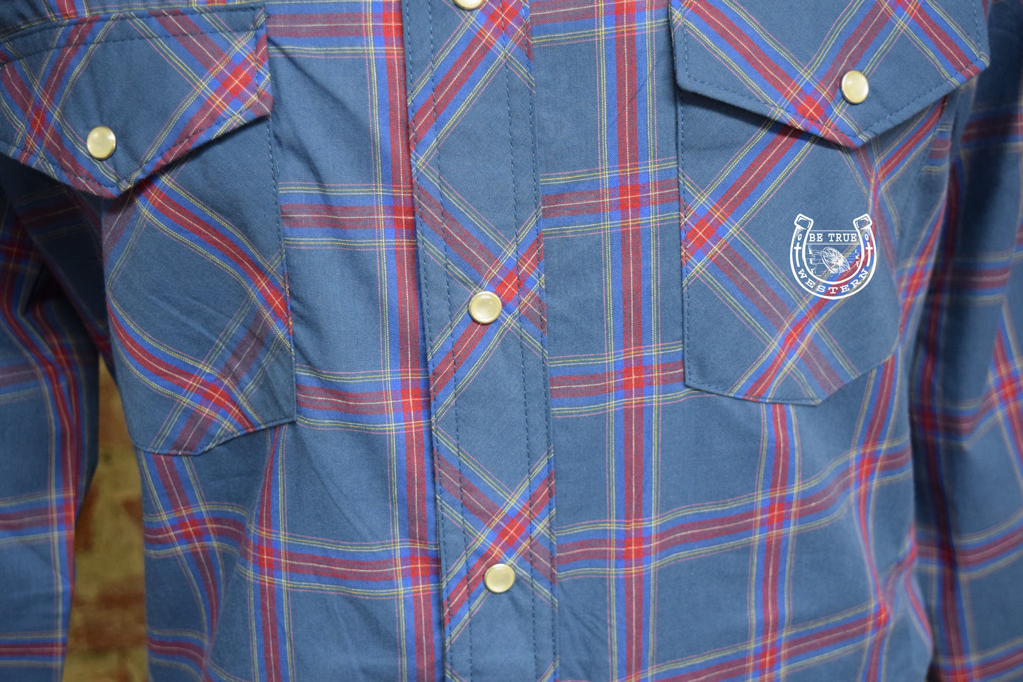 Wrangler Small Blue With Red Plaid