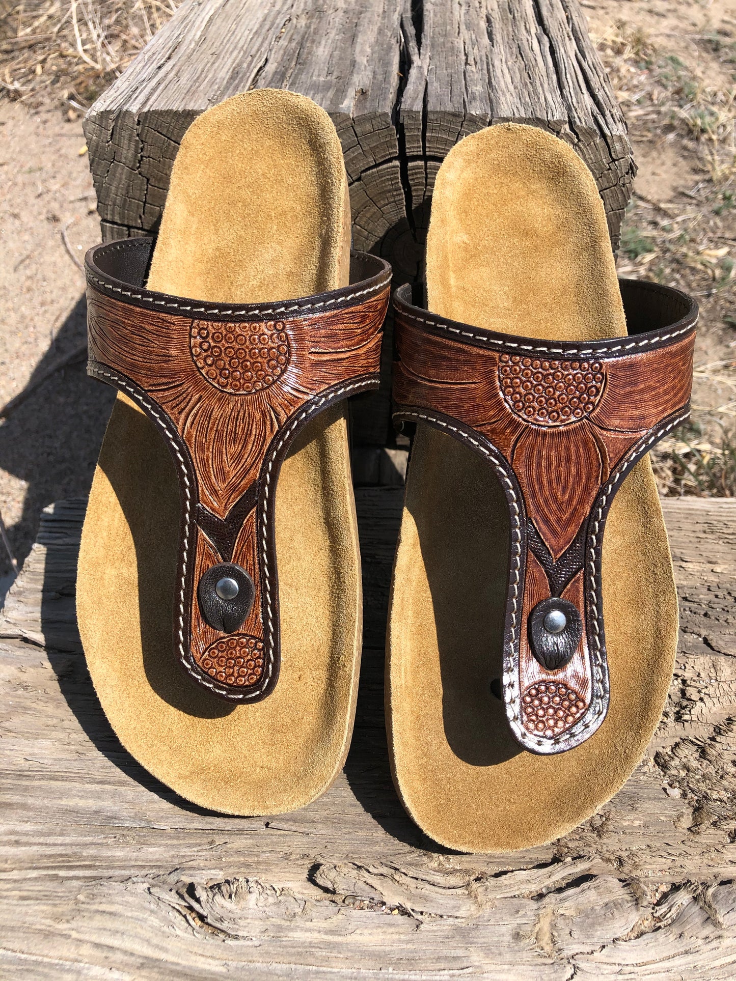 Leather Tooled Thong Sandal