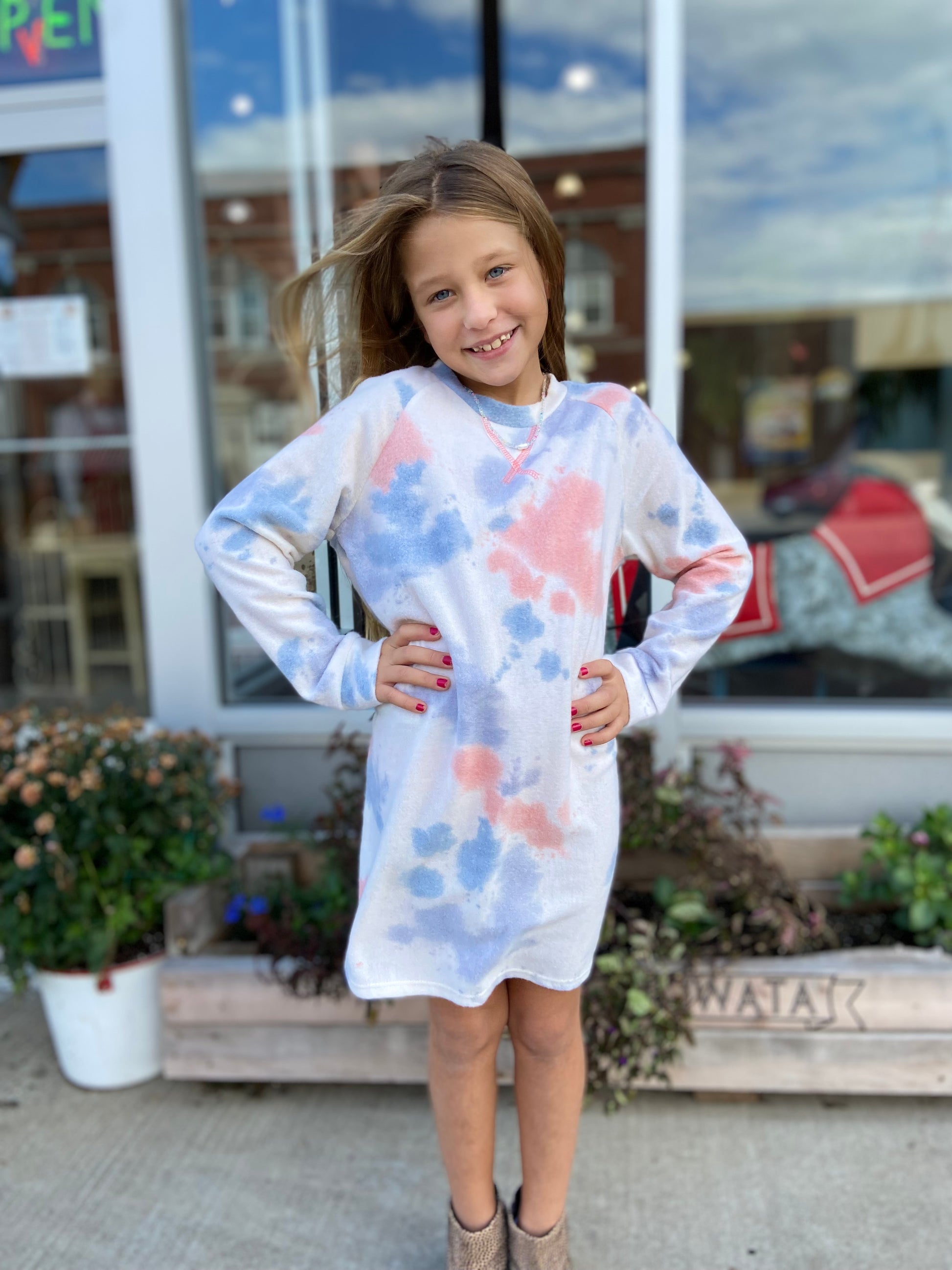 Girls Long-Sleeve Tie Dye Dress Small (4T) Girls Long-Sleeve Tie Dye Dress Small (4T)