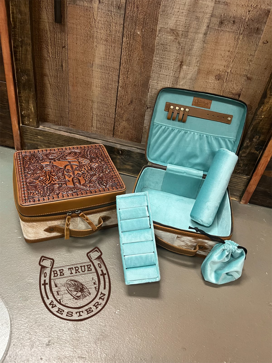The Leila Square Leather Jewelry Case