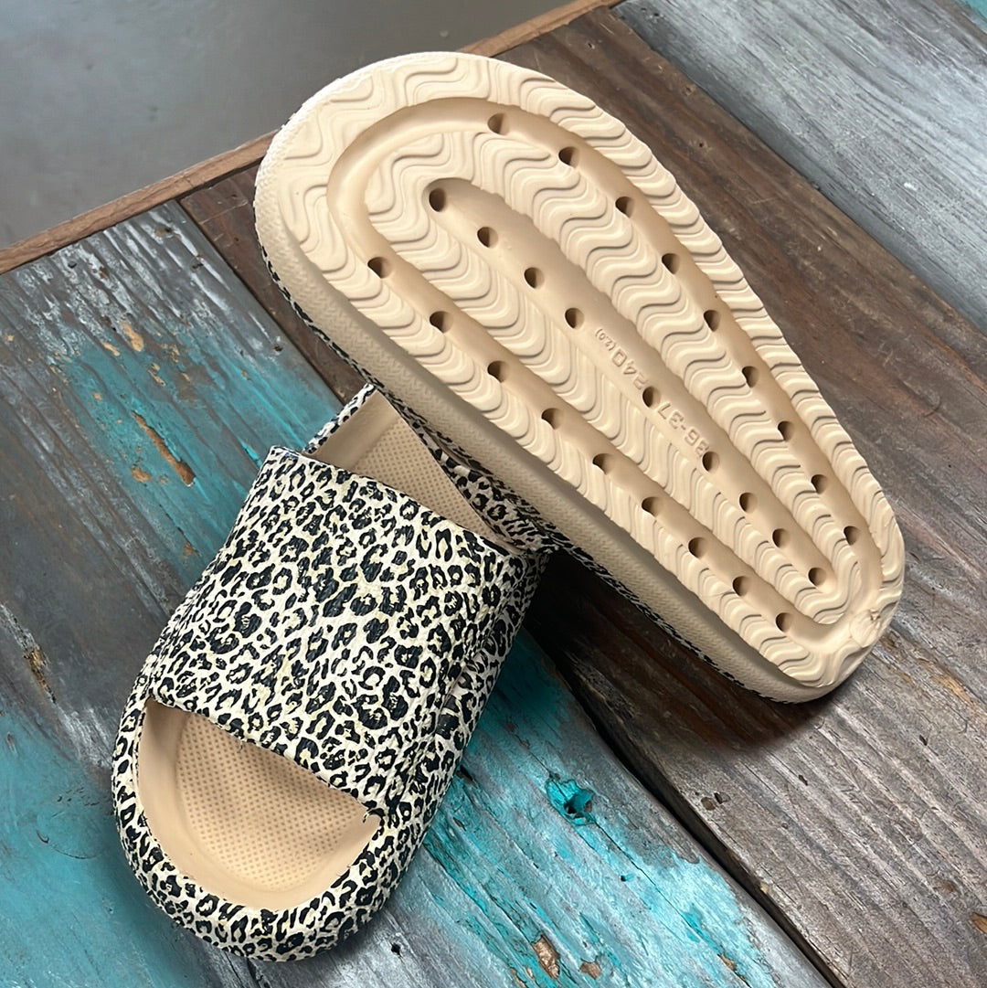 The Leopard Cloud Sandal Shoes